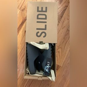 Yeezy slides slate grey